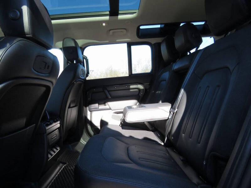 2020 Land Rover Defender 110 S