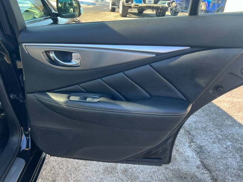 2017 Infiniti Q50 Red Sport 400