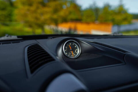 2017 Porsche Cayenne Platinum Edition