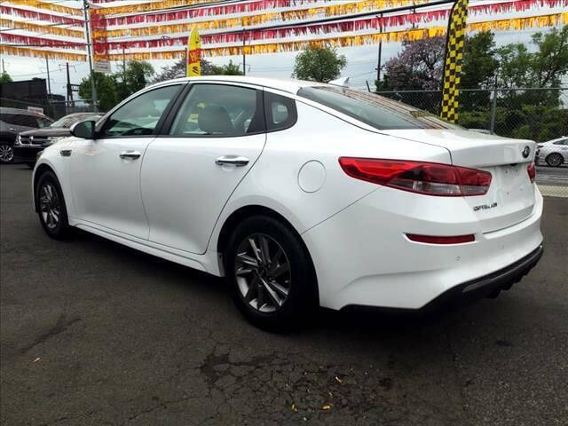2019 Kia Optima LX