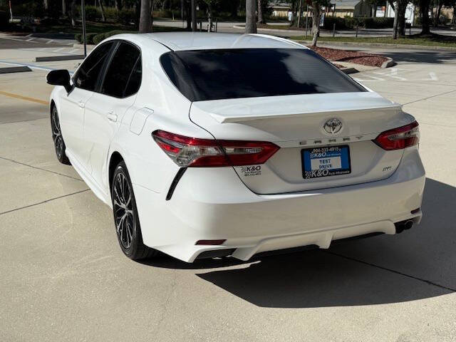 2018 Toyota Camry SE