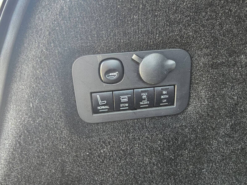 2016 Lincoln MKT EcoBoost