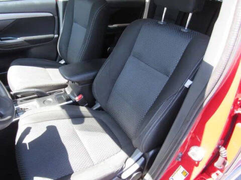 2018 Mitsubishi Outlander ES