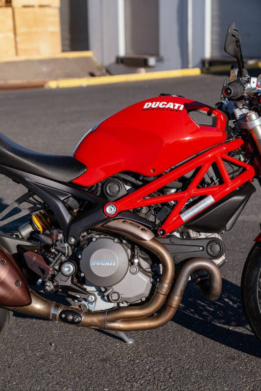 2013 Ducati Monster 1100 EVO