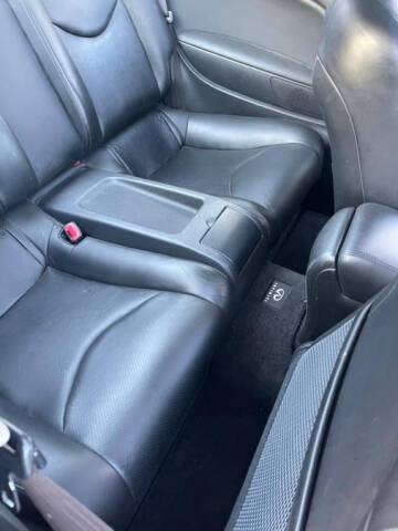 2011 Infiniti G37 Coupe x