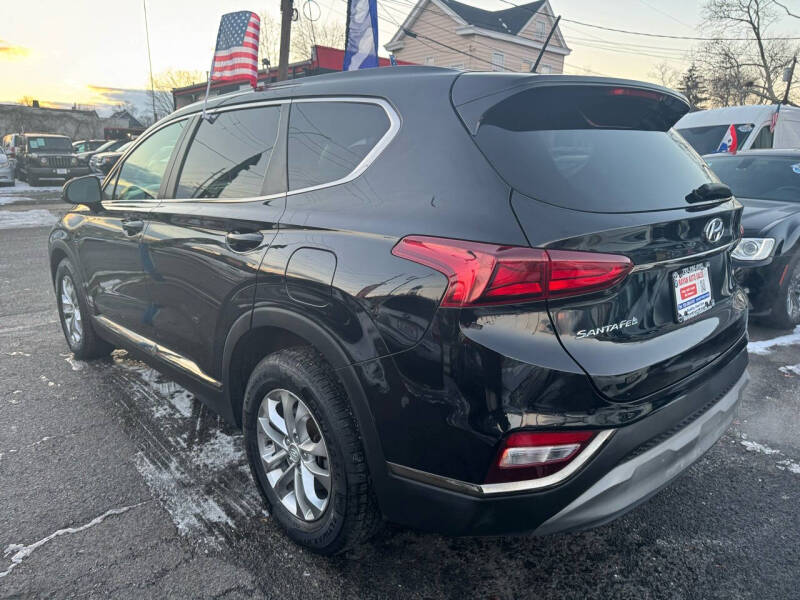 2019 Hyundai Santa Fe SE 2.4L