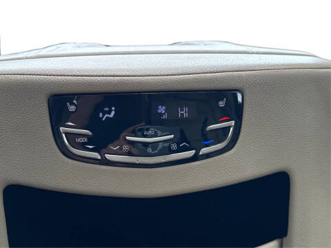 2018 Cadillac Escalade Luxury