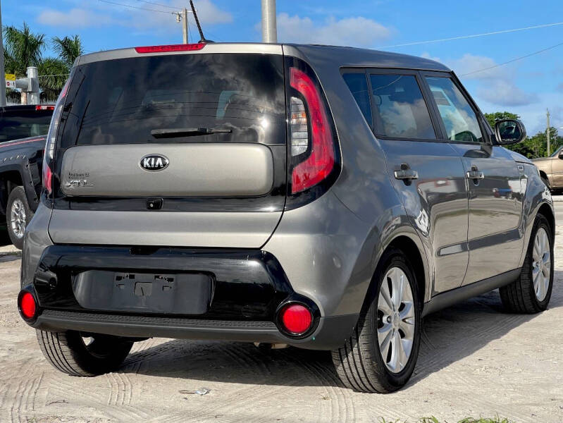 2016 Kia Soul + photo 18