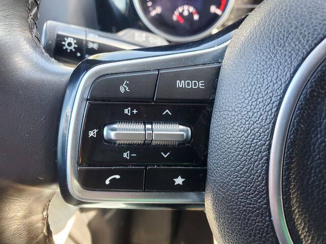 2023 Kia Carnival EX