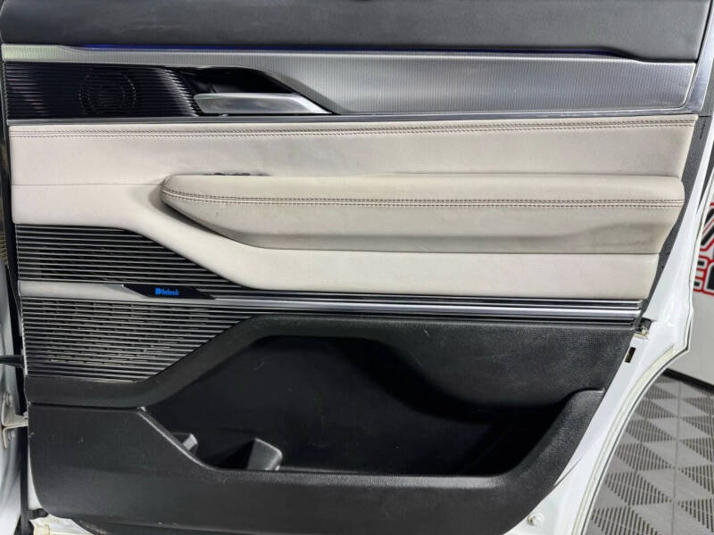 2023 Jeep Grand Wagoneer