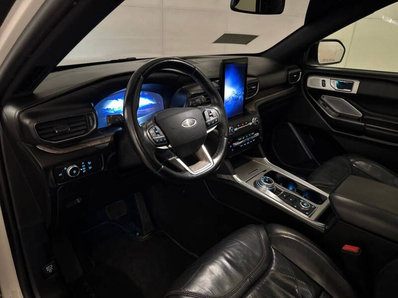 2020 Ford Explorer Platinum