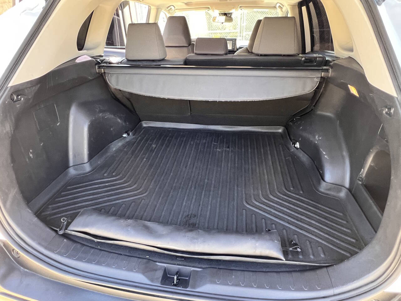 Used Car 2019 Toyota Rav4  Xle 4dr Suv For Sale Under $20,000 In Austin, Texas