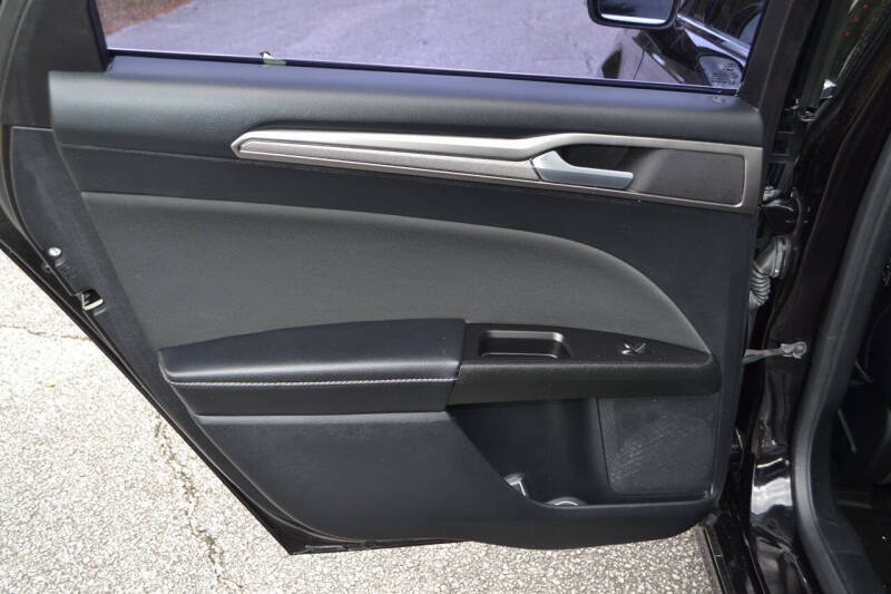 2020 Ford Fusion SEL