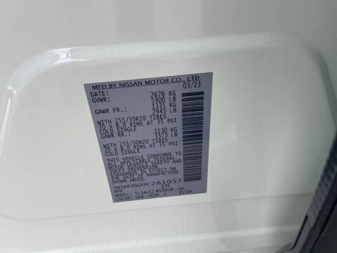 2023 Nissan Pathfinder Platinum