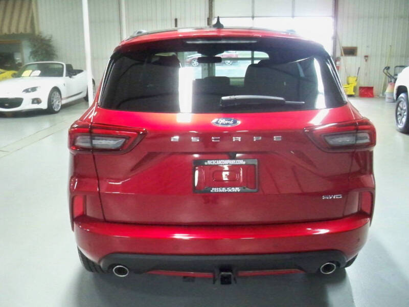 2023 Ford Escape ST-Line Elite