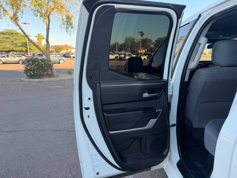 2022 Toyota Tundra SR5