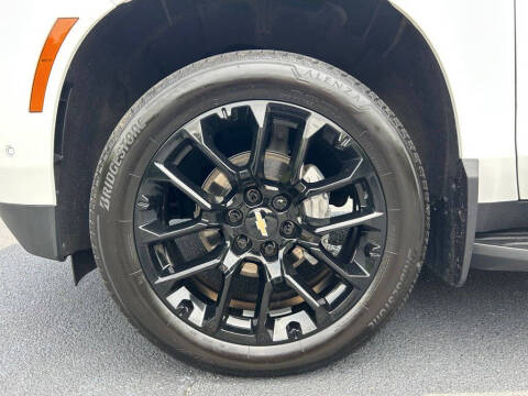 2025 Chevrolet Tahoe LS