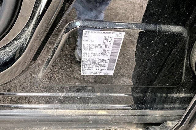 2020 Nissan Pathfinder SV