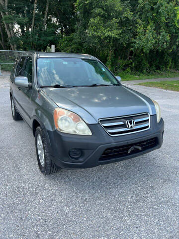 2005 Honda CR-V for sale at UNIVERSAL AUTO GROUP in Orlando FL