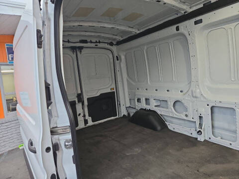 2022 Ford Transit 250