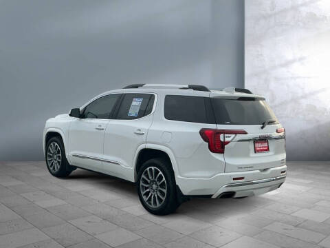2022 GMC Acadia Denali