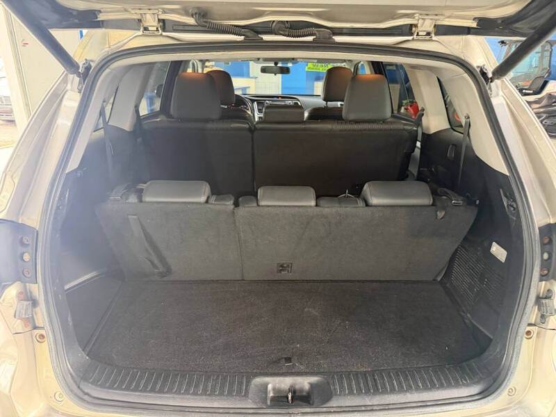 2014 Toyota Highlander LE