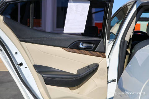 2017 Nissan Maxima Platinum