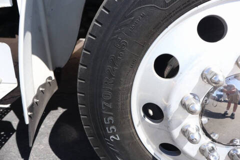 2016 Freightliner M2 106