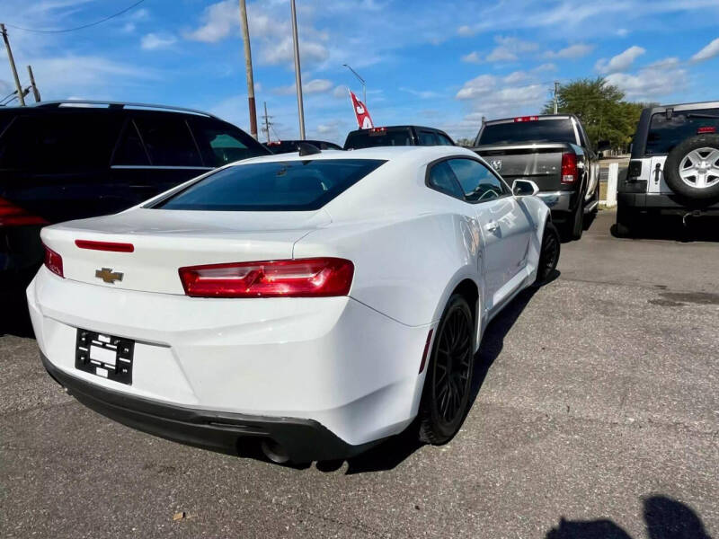 2016 Chevrolet Camaro 1LT photo 6