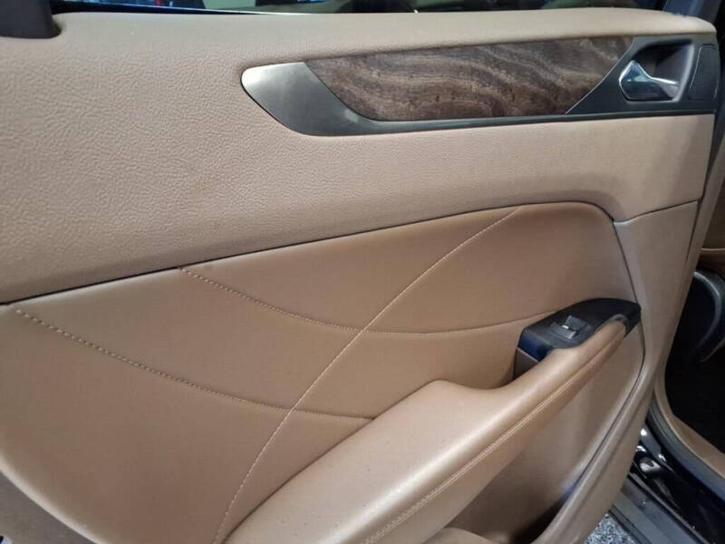 2017 Lincoln MKC Reserve