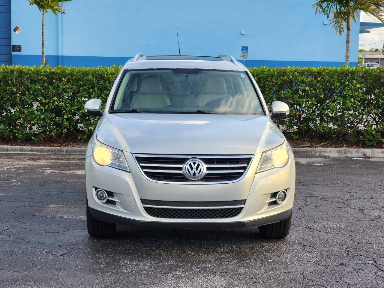 2011 Volkswagen Tiguan for sale at JT AUTO INC in Oakland Park, FL