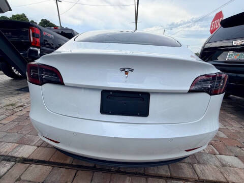 2021 Tesla Model 3 Standard Range Plus