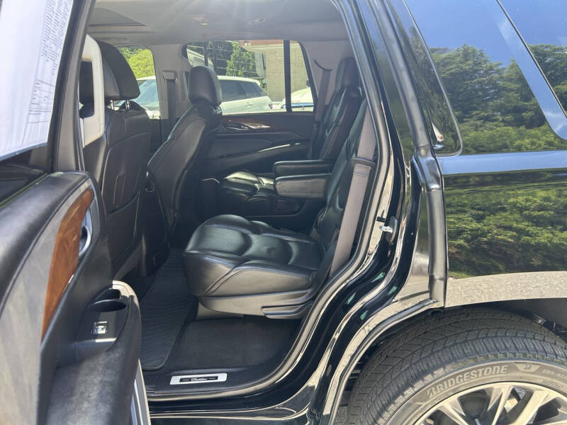 2019 Cadillac Escalade Luxury