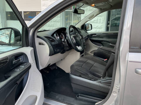 2013 Dodge Grand Caravan SE