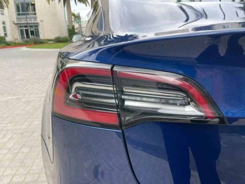 2020 Tesla Model 3 Long Range
