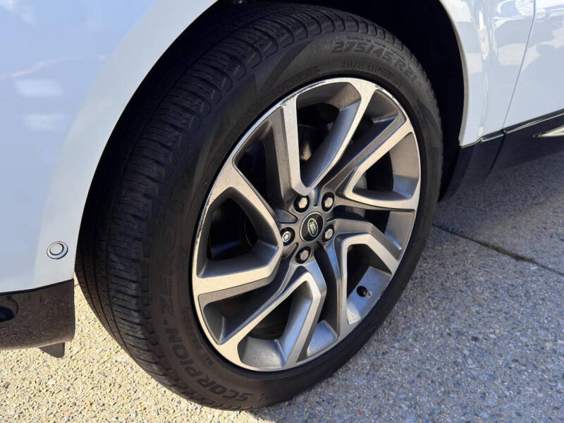 2022 Land Rover Range Rover Sport HSE Silver Edition