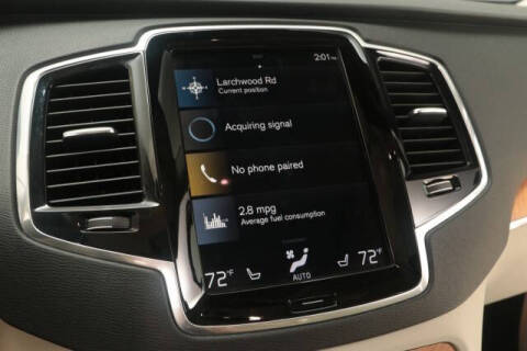 2022 Volvo XC90 T5 Momentum