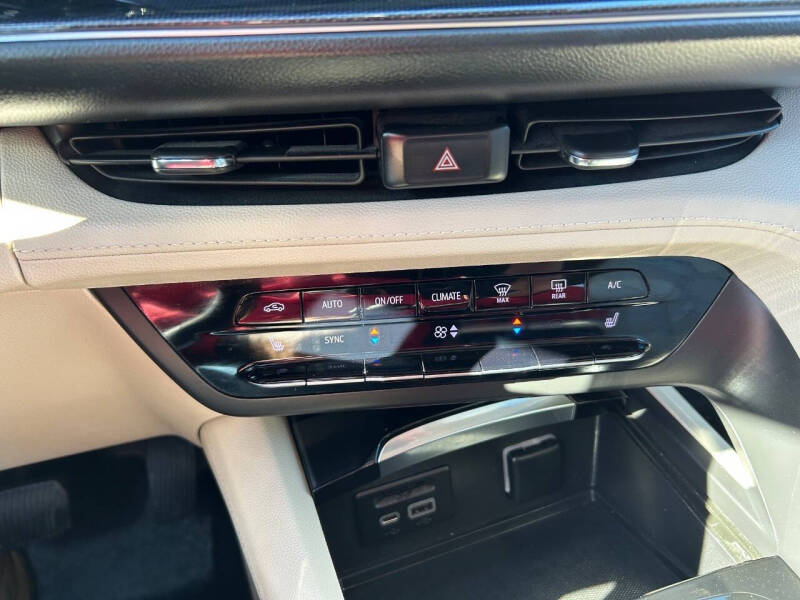 2022 Buick Envision Essence