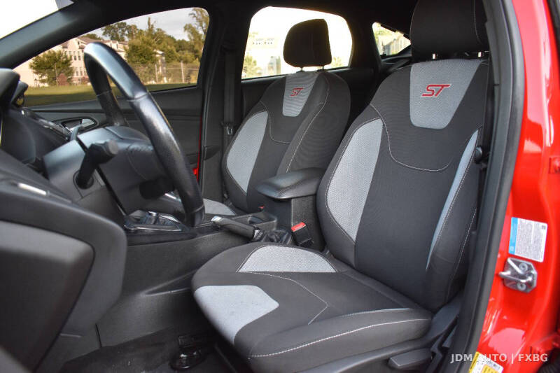 2017 Ford Focus ST