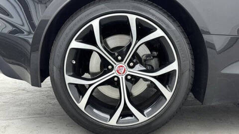 2021 Jaguar F-TYPE P300