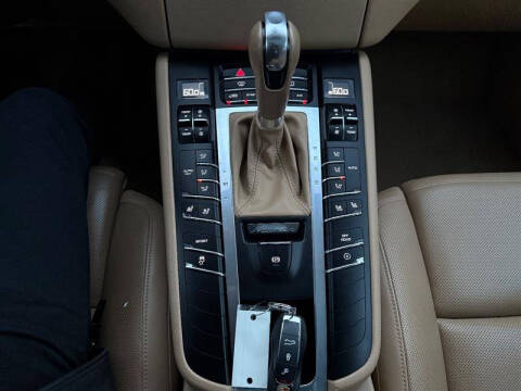 2016 Porsche Macan S