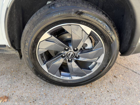 2024 Nissan Rogue SV