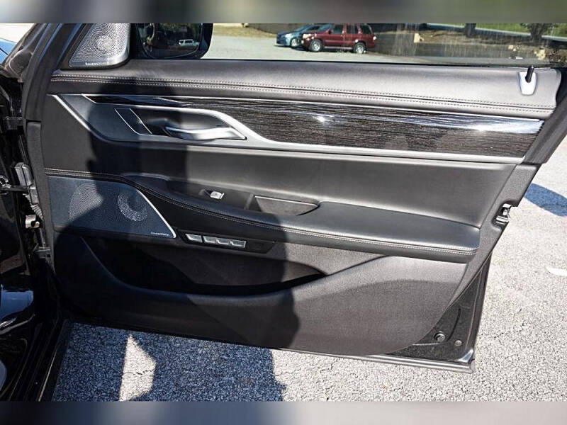 2017 BMW 7 Series 750i