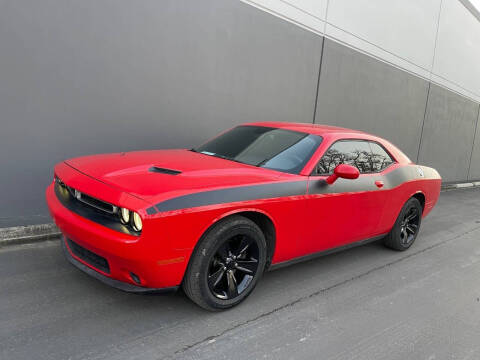 2016 Dodge Challenger SXT Plus