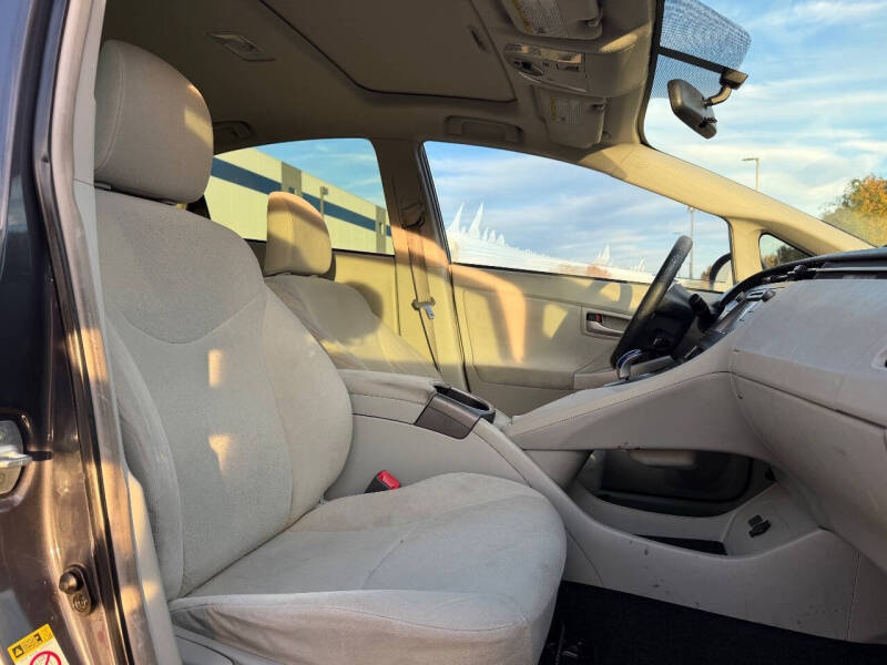 2013 Toyota Prius Three