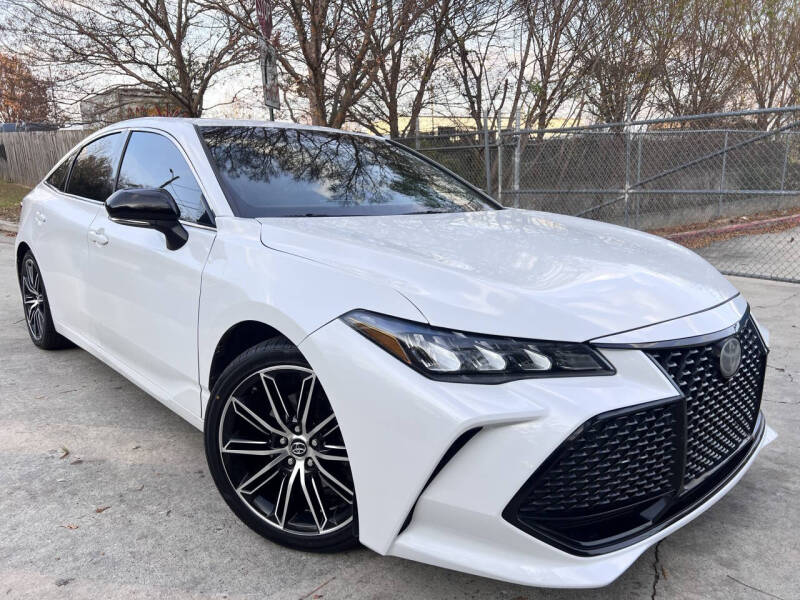 2019 Toyota Avalon XSE's photo