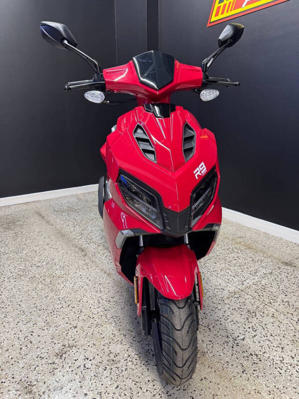 2026 Ascend R9