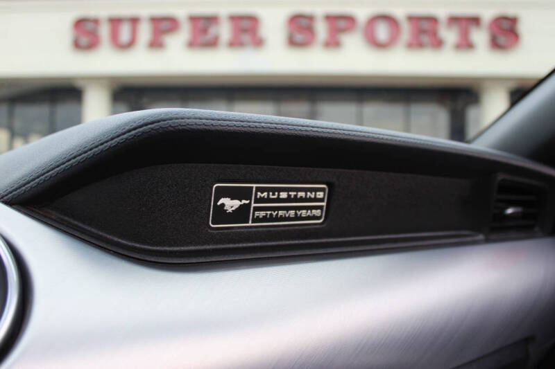 2020 Ford Mustang EcoBoost Premium