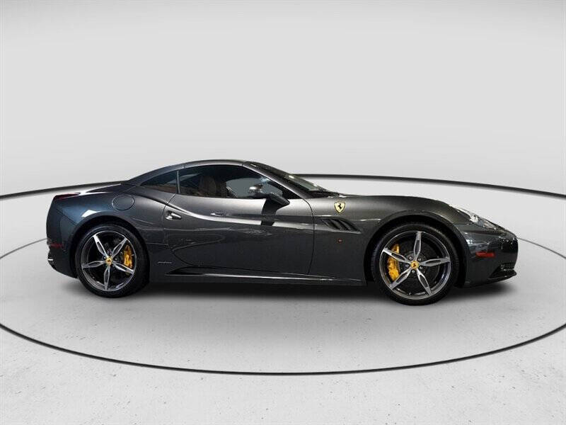 2013 Ferrari California 11