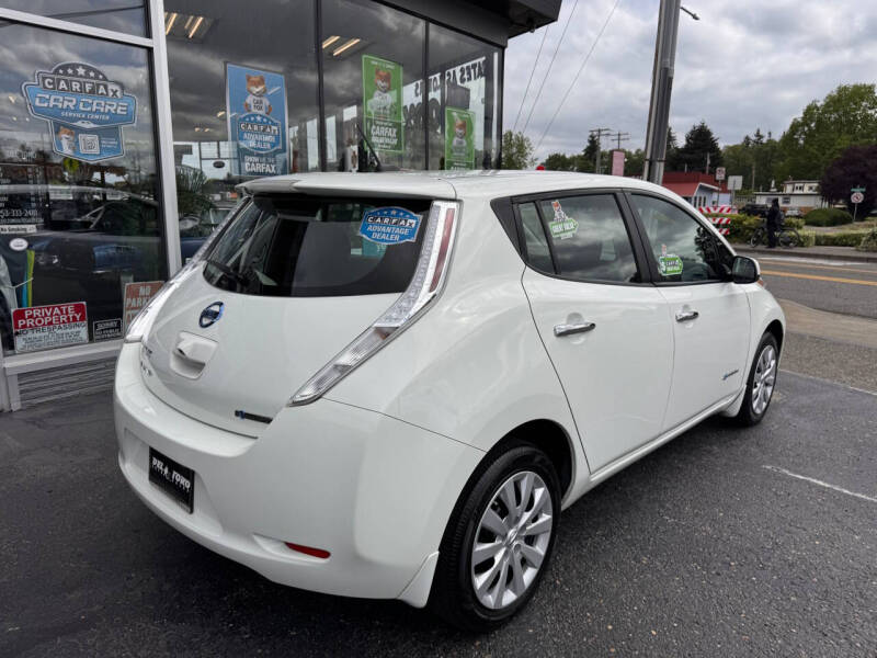 2016 Nissan LEAF S-24